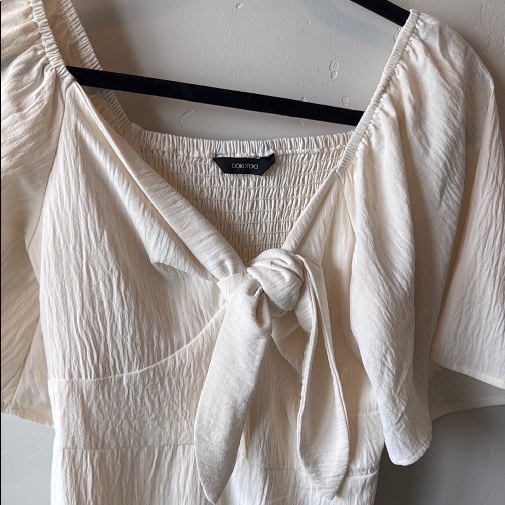 Off White ruffle sleeve Dress by Dokotoo